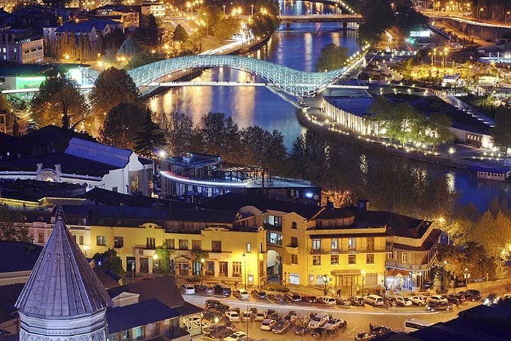 Europa+T Hotel Tbilisi Exterior foto