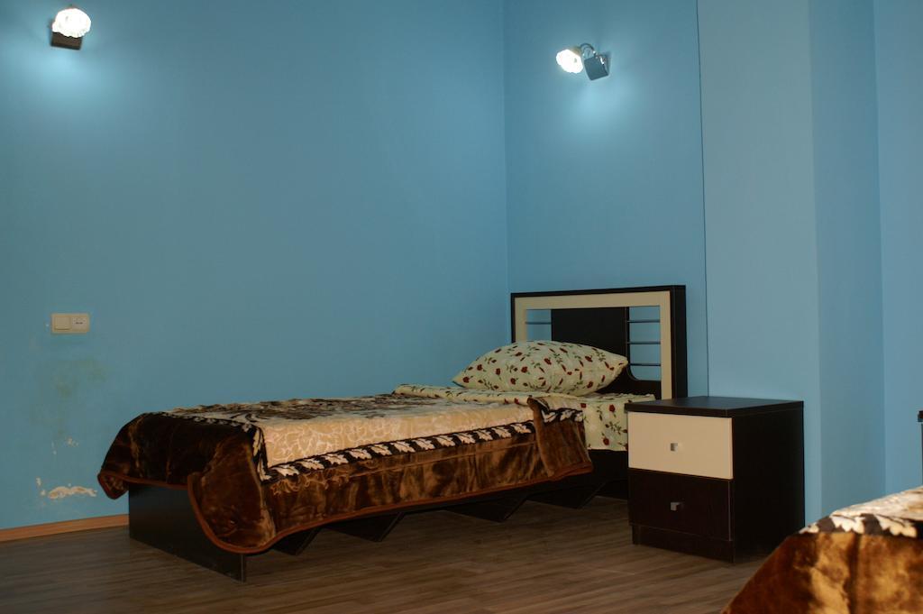 Europa+T Hotel Tbilisi Quarto foto