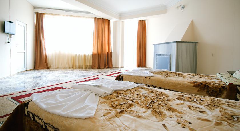 Europa+T Hotel Tbilisi Quarto foto